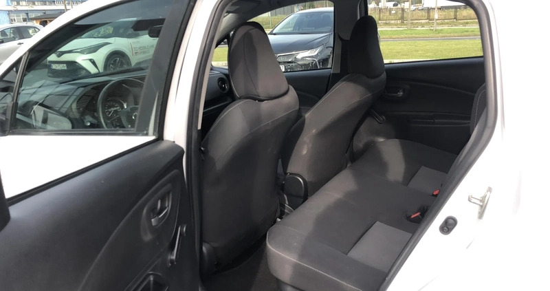 Toyota Yaris cena 62900 przebieg: 83376, rok produkcji 2018 z Lubraniec małe 172